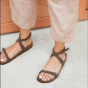 Birkenstock Daola Sandals in Mocha - 41